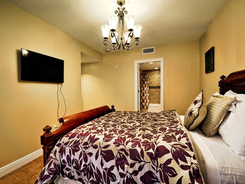 Guest bedroom 2 has attached full bathroom.